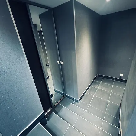De Luxe A Cote Du Theatre 아파트 *